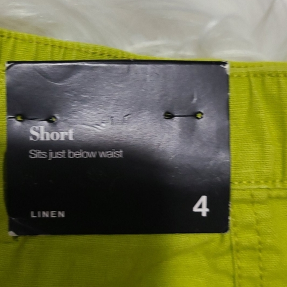 NEW YORK & COMPANY Women's shorts Sits Just below Waist Neon green Linen Size 4 - Picture 4 of 12